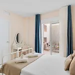 Marina 1 -